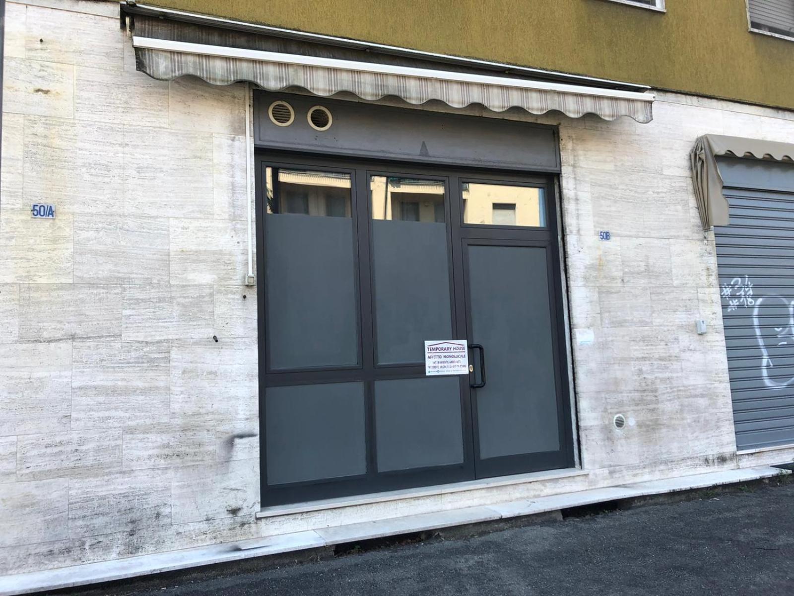 Ferienwohnung Monolocale Arredato Con Una Camera Parma Exterior foto